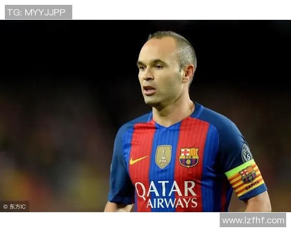 足球明星时尚穿搭每日分享展现球场外的个性魅力与风格